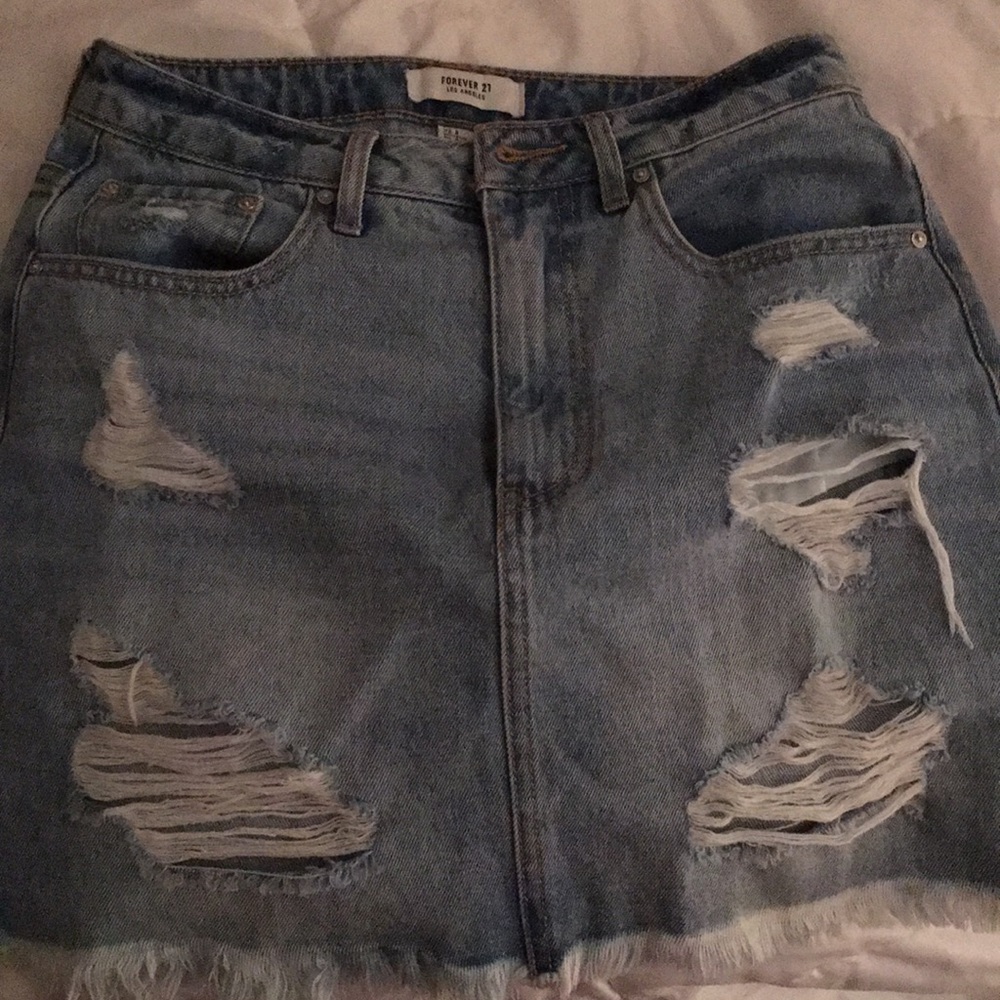 Forever 21 ripped skirt